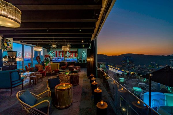 Por do sol no Luna Bar